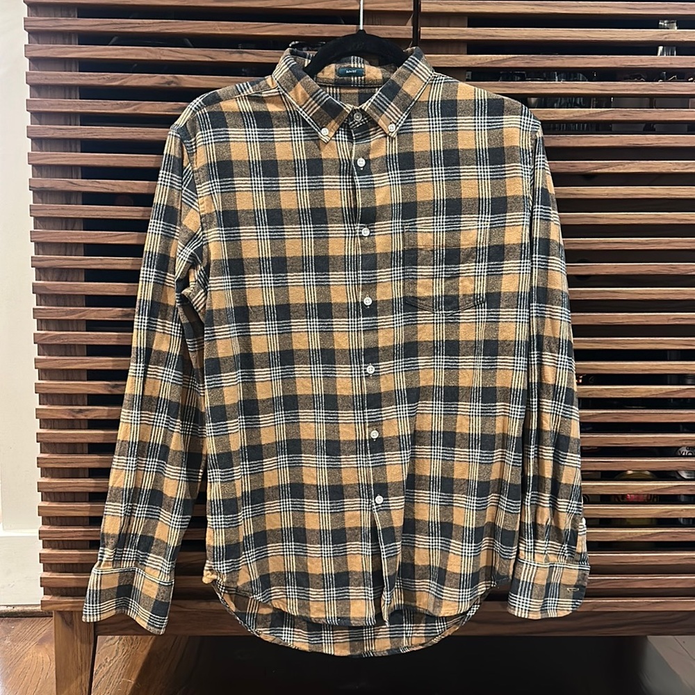 Taylrd slim fit button down shirt